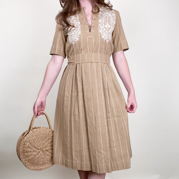 Vintage Embroidered Pleated Midi Dress Button Up Quiet Understated Luxury Preppy - Picture 9 of 9